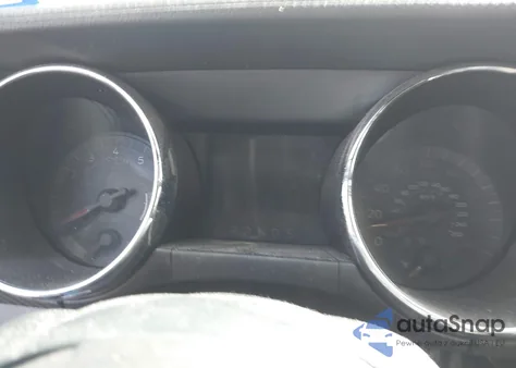 2017 Ford Mustang V6 z USA, uszkodzony, nr VIN 1FA6P8AM5H5272831